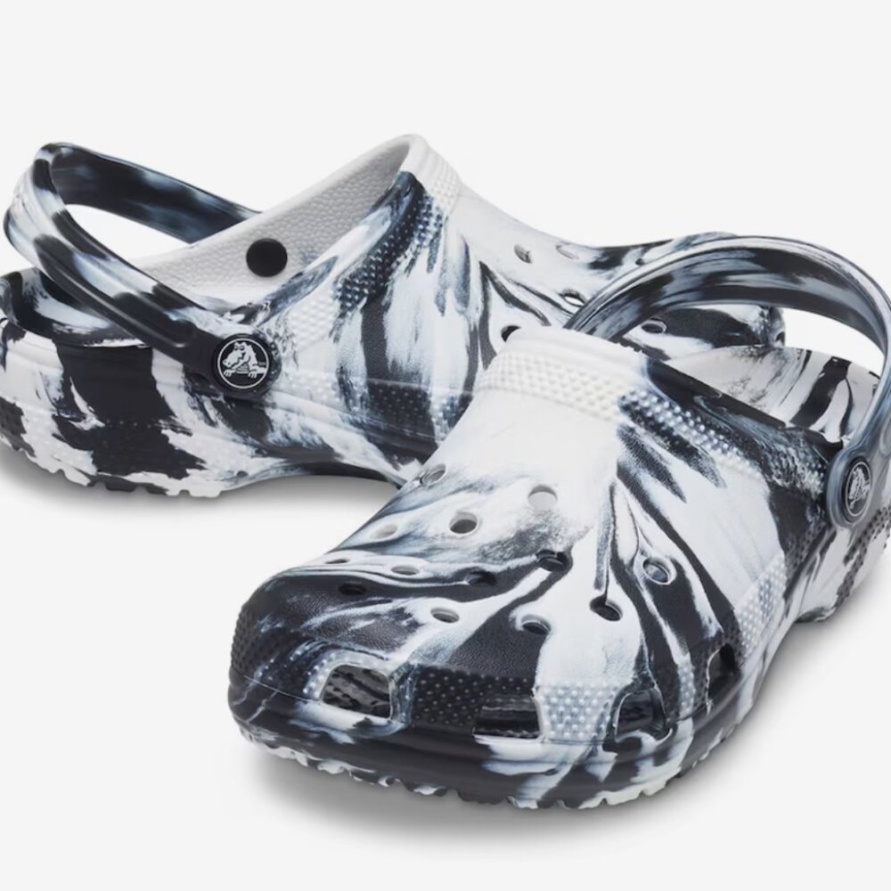 NEW CROCS CLASSIC BLACK & WHITE MARBLED UNISEX CLOGS KIDS SIZE J1